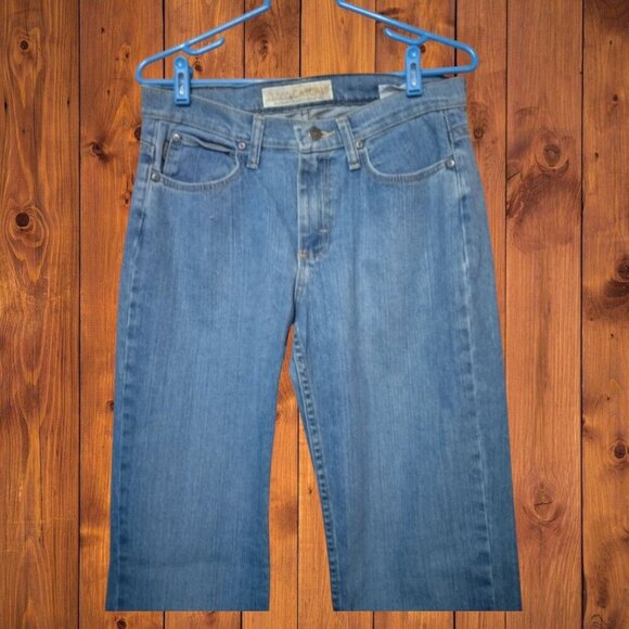 CABELA'S CASUAL WOMEN'S SIZE 8 REGULAR BLUE STRAIGHT LEG CLASSIC JEANS - Picture 2 of 4